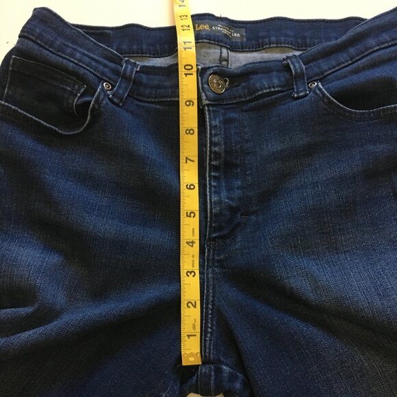 LEE Straight Leg Mid Rise Relaxed Fit Cropped Jean Womens Size 30 Medium Wash - Picture 11 of 14